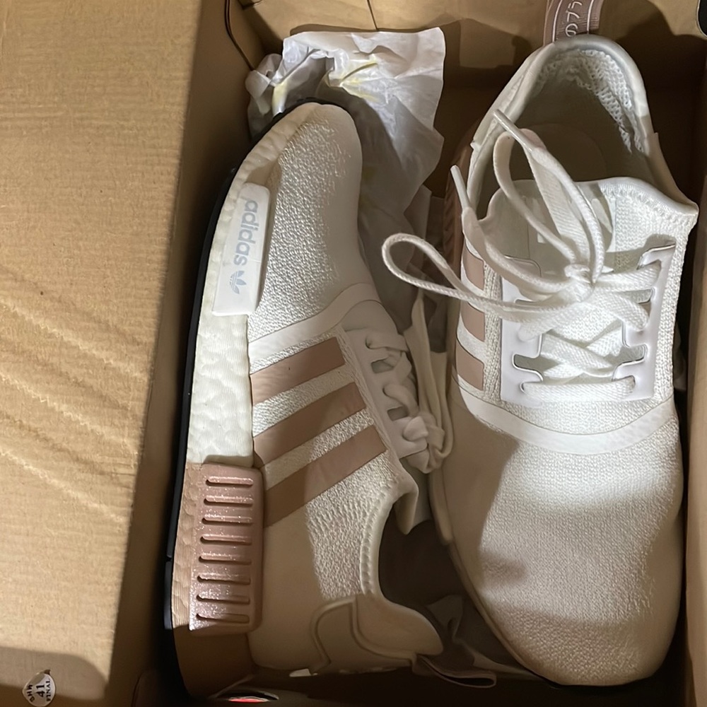Adidas sneaker